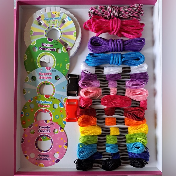 Best Friend Bracelet Kit - Paracord and Craft String Bracelet Kit and Book - Picture 3 of 6